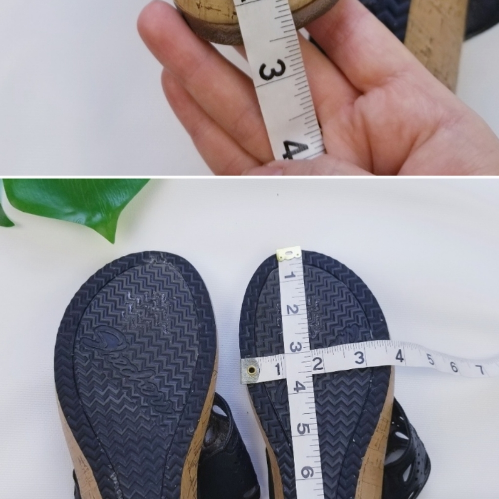 Sketchers Lux Foam Cushion Comfortable Sandals
